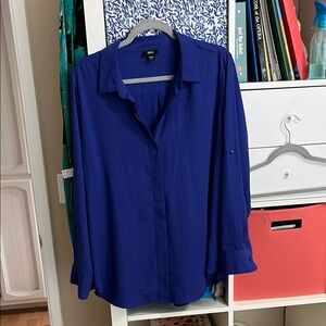 Mossimo Supply Co. Blue Long Sleeve Button Down Shirt
